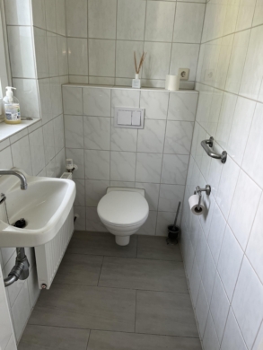 Gäste-WC Vorderhaus - Mehr Platz für alle – Wohnen und Leben unter einem Dach***4206 G in GT-Kattenstroth