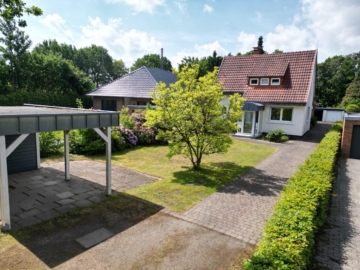 Blick auf das Vorderhaus - Mehr Platz für alle – Wohnen und Leben unter einem Dach***4206 G in GT-Kattenstroth