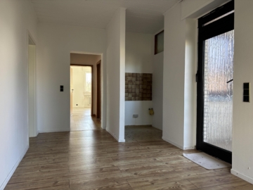 Flur - Einfamilienhaus mit viel Potenzial in Halle (Westf.)***4196 G