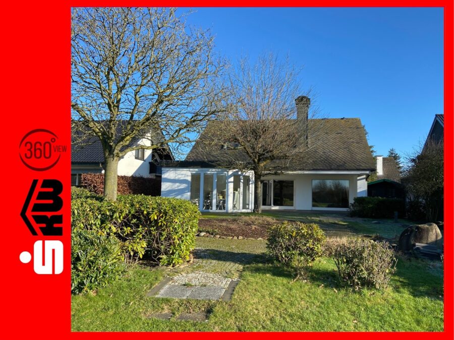 Großzügiger Familienplatz!***4032 G Einfamilienhaus in GT-Sundern - Gartenansicht