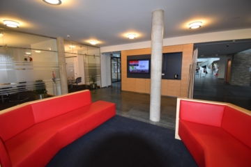 Empfang - Gewerbekomplex in Versmold zu vermieten***1800 R (M)
